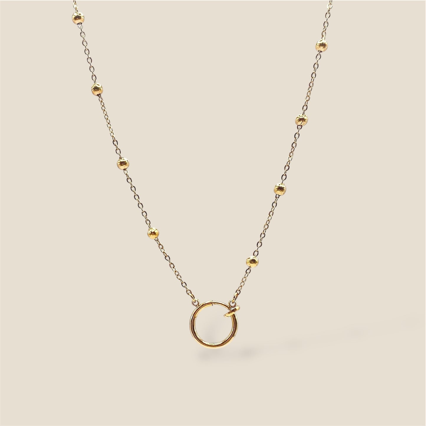 Collier A