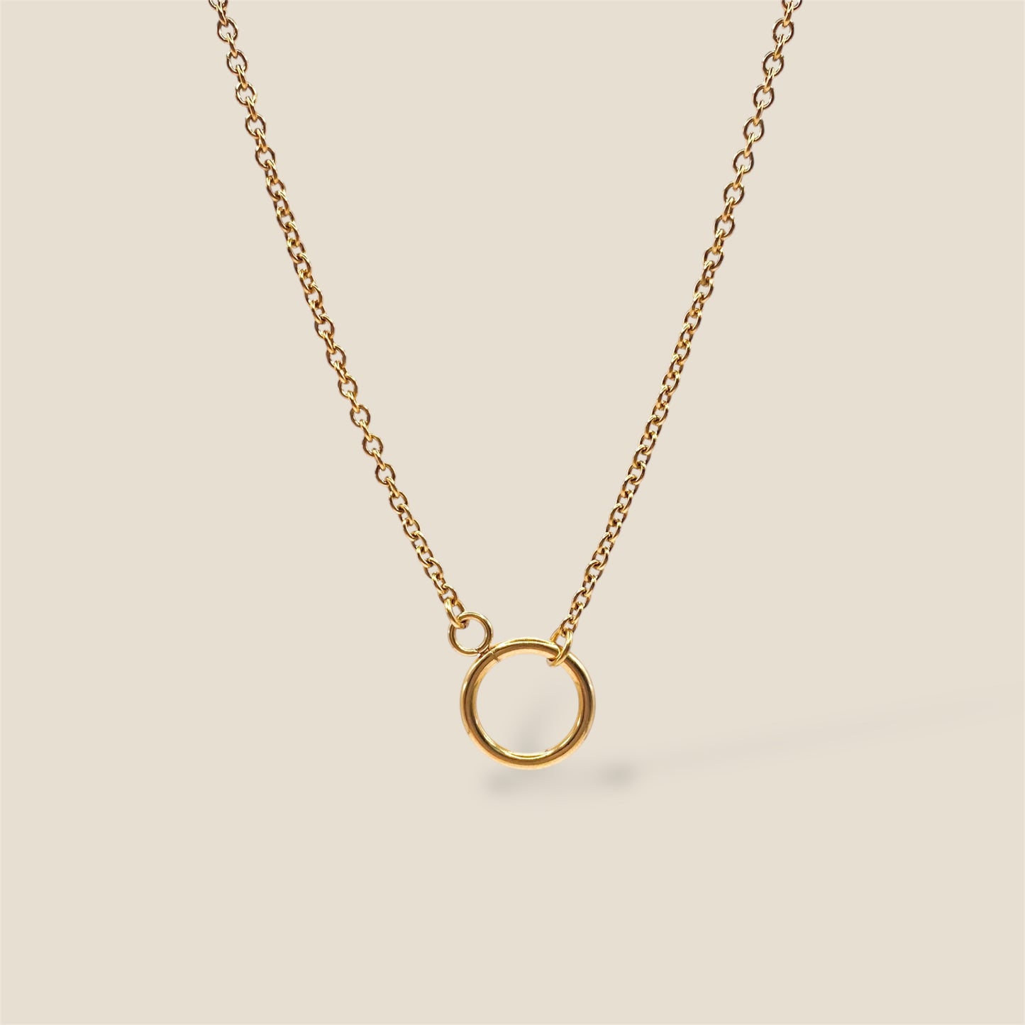 Collier E
