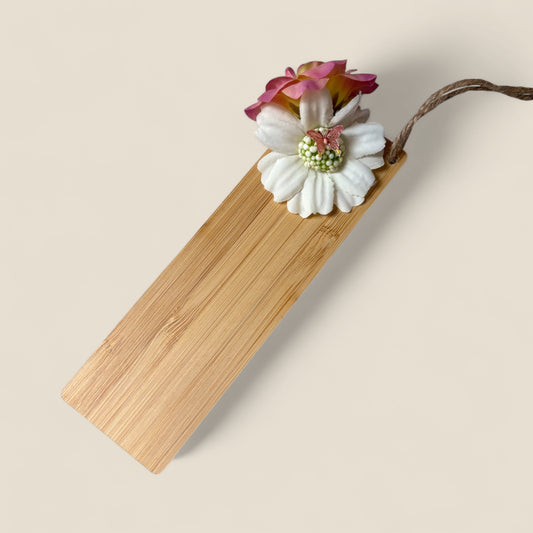 Marque-page fleurs et papillon